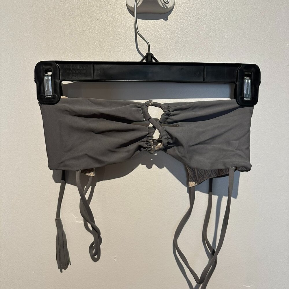 Acacia bikini top